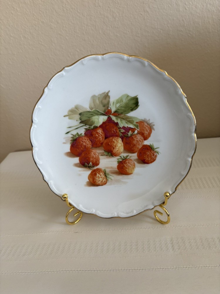 Schumann Arzberg Germany Dessert Plate Strawberries w/Gold Trim Vintage