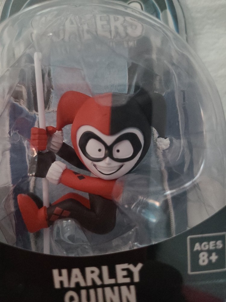 Harley Quinn DC NECA Scaler 2015 Action Figure with Tech Accessory