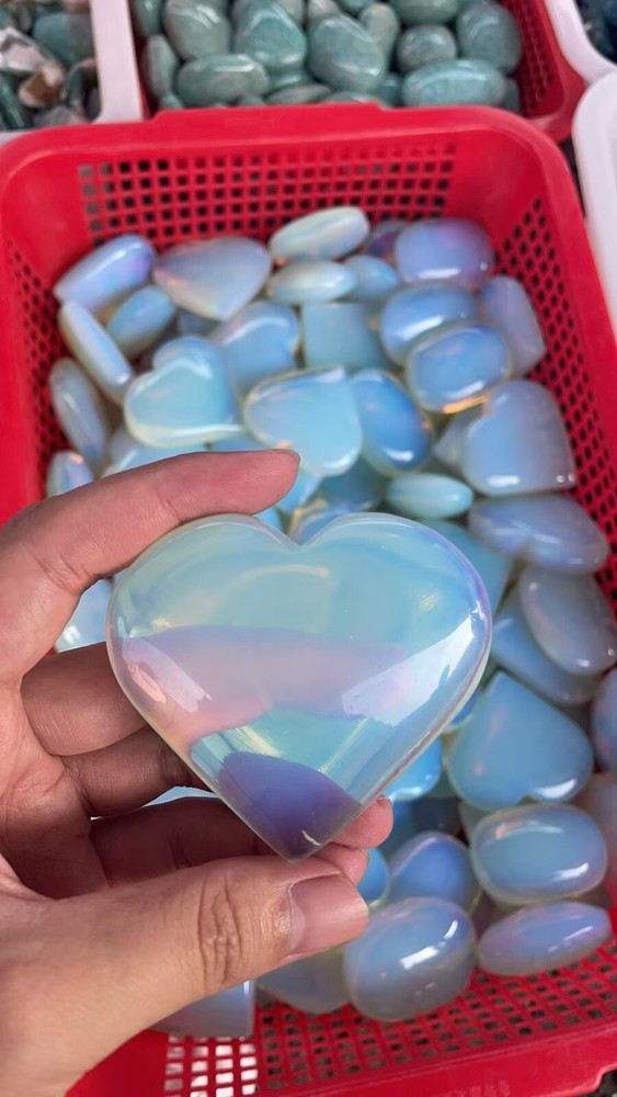 Natural Opal Quartz Crystal Lucky Heart Carving Energy Decoration Gift