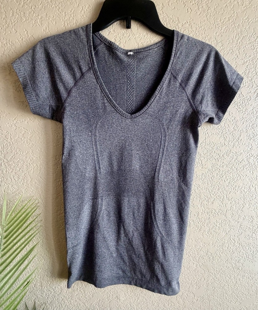 Lululemon Swiftly Tech V-Neck Women’s Top Gray Size 4