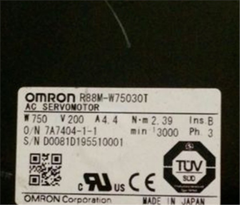 1Pc Used Tested Omron Servo Motor R88M-W75030T ac