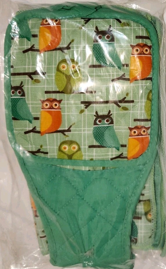 New Owl 7 Piece Gift Set Pot Holders Towels