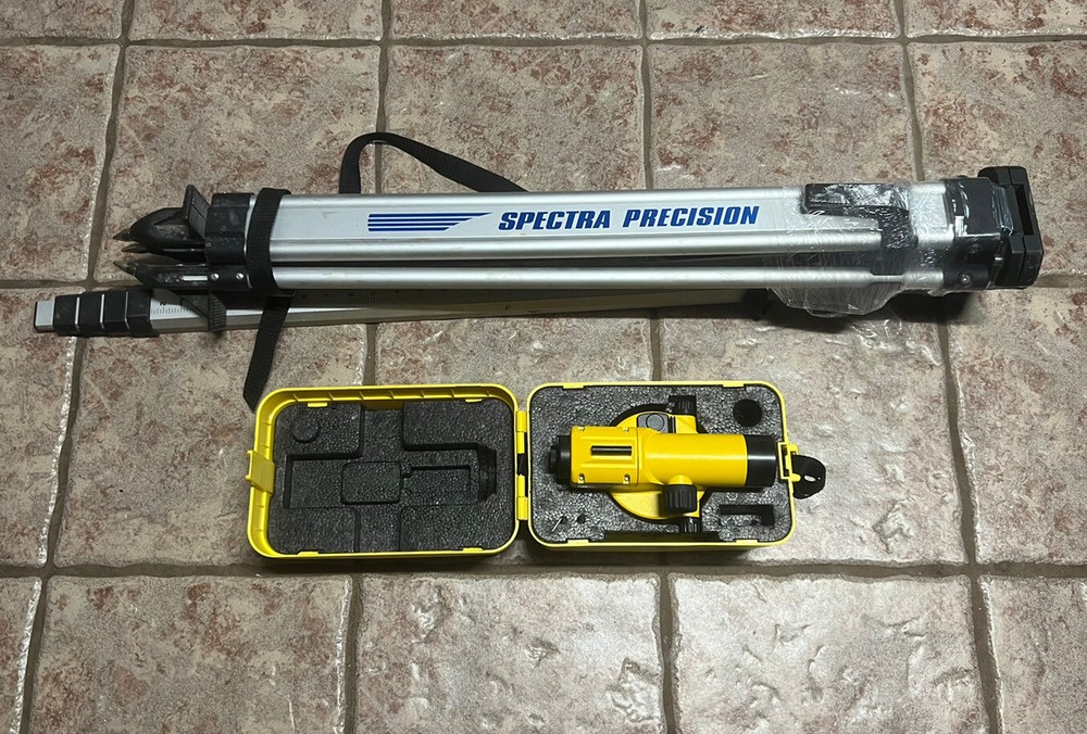 Spectra Precision AL28M-1 Magnetic 28X Auto Level Kit with Tripod