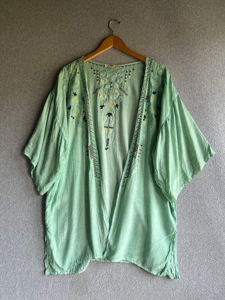 Andree By Unit Kimono Top Womens Medium Floral Embroidery Boho Peasant Hippie