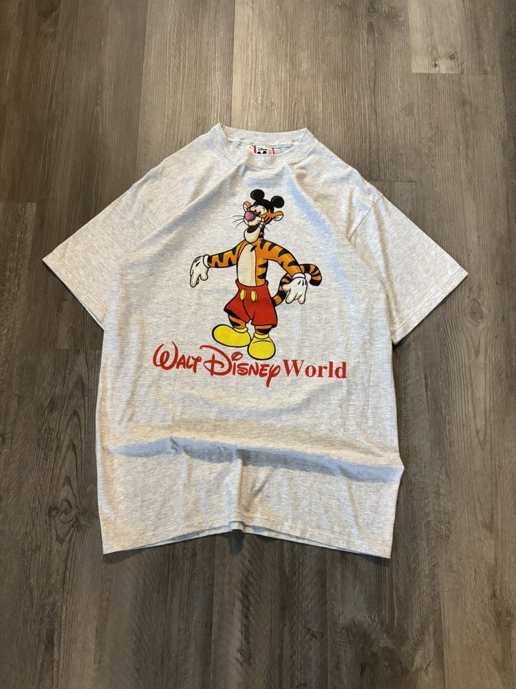 Vintage 90s Tigger Walt Disney World T-Shirt Size Large