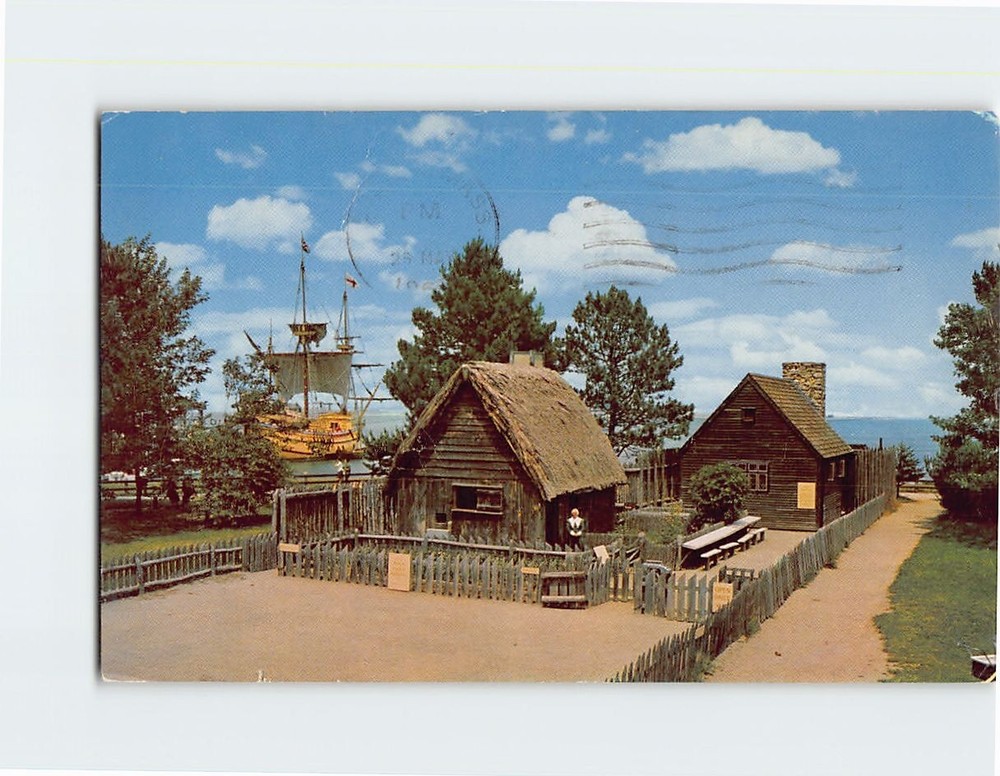 Postcard Replicas Of Pilgrim Houses & Mayflower II On Exhibition Massachusetts