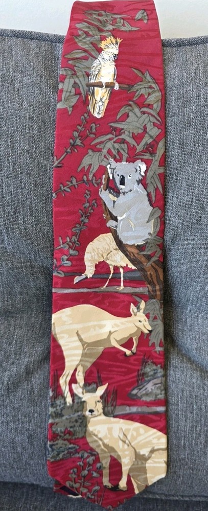 Vintage World Wildlife Fund Men's Red Necktie Silk Kangaroo Koala Emu Australia