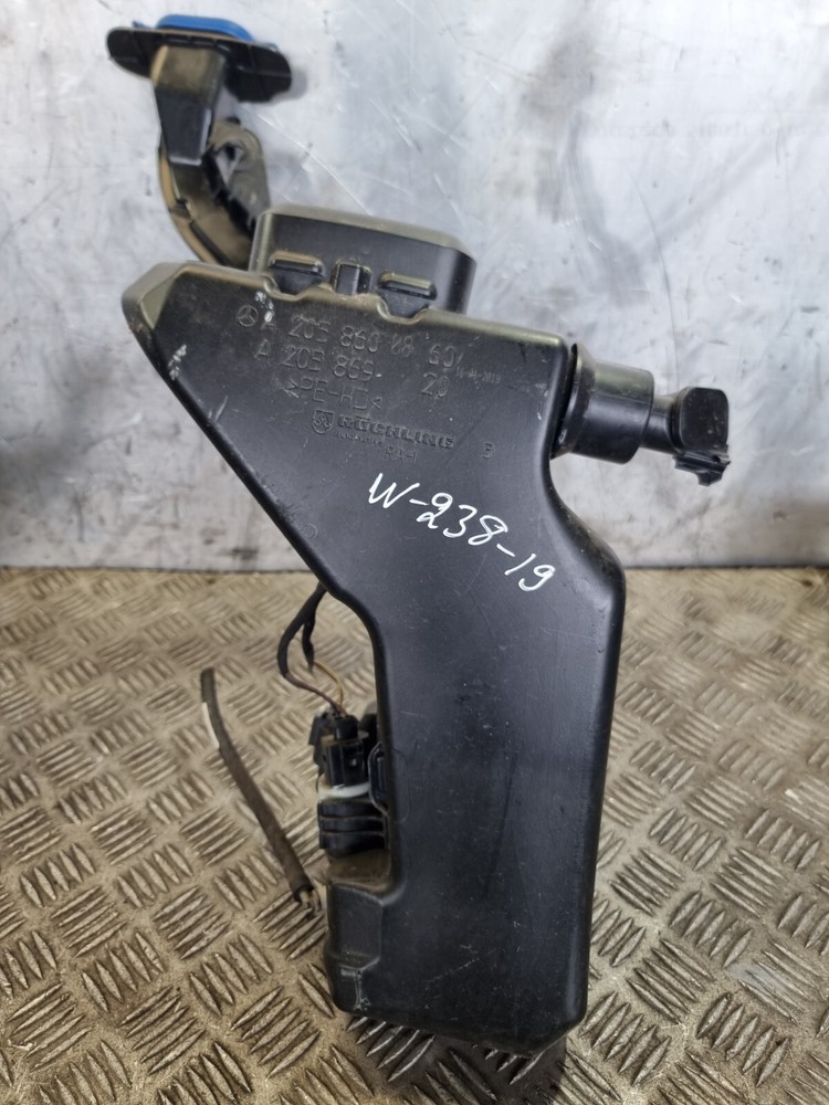 MERCEDES E220 COUPE WINDSHIELD WASHER BOTTLE A2058600860 W238 2.0L 2019