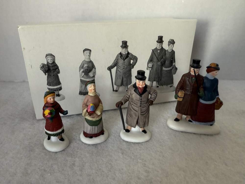 Dept 56 Dickens CHELSEA LANE SHOPPERS Heritage Village Collection 5816-5 58165