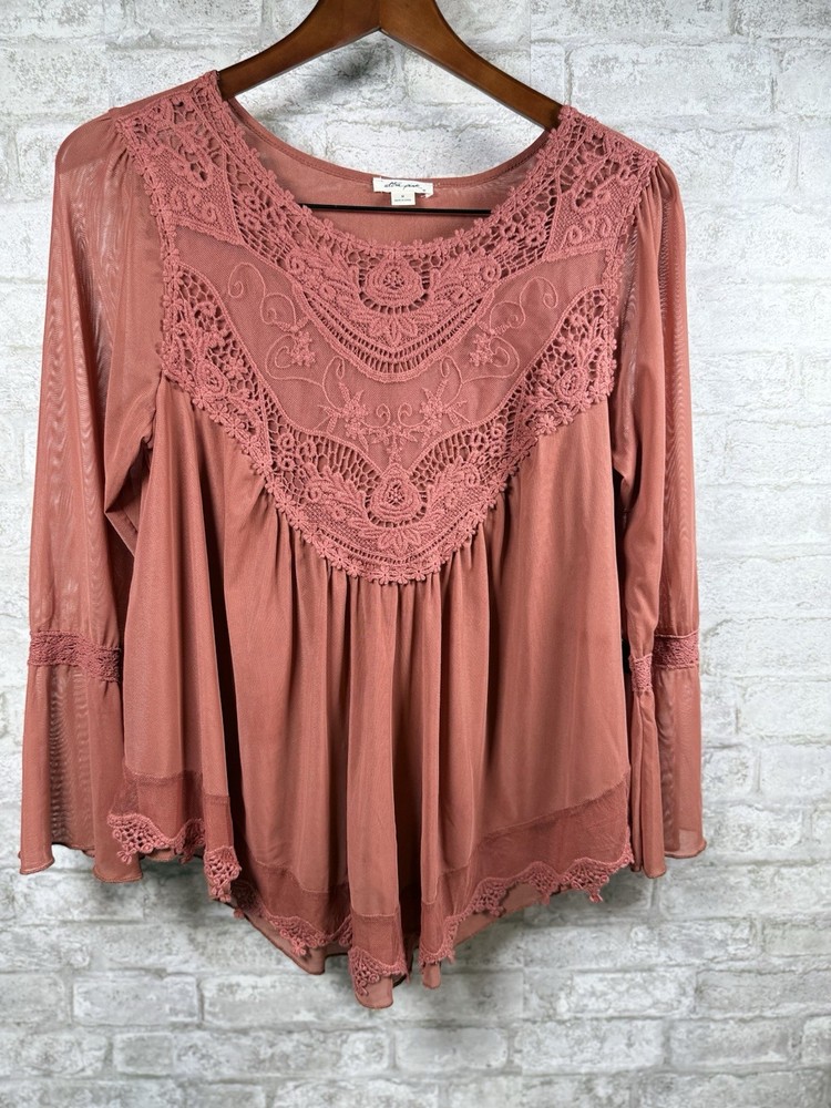 Crochet Lace Babydoll Women’s Top M Bell Sleeve Boho Romantic Fairy Whimsygoth