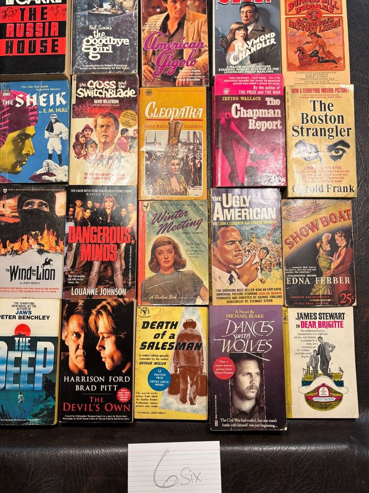 Lot 6 - 20 Movie tie-in paperbacks average VG 1940s-2000s see photos