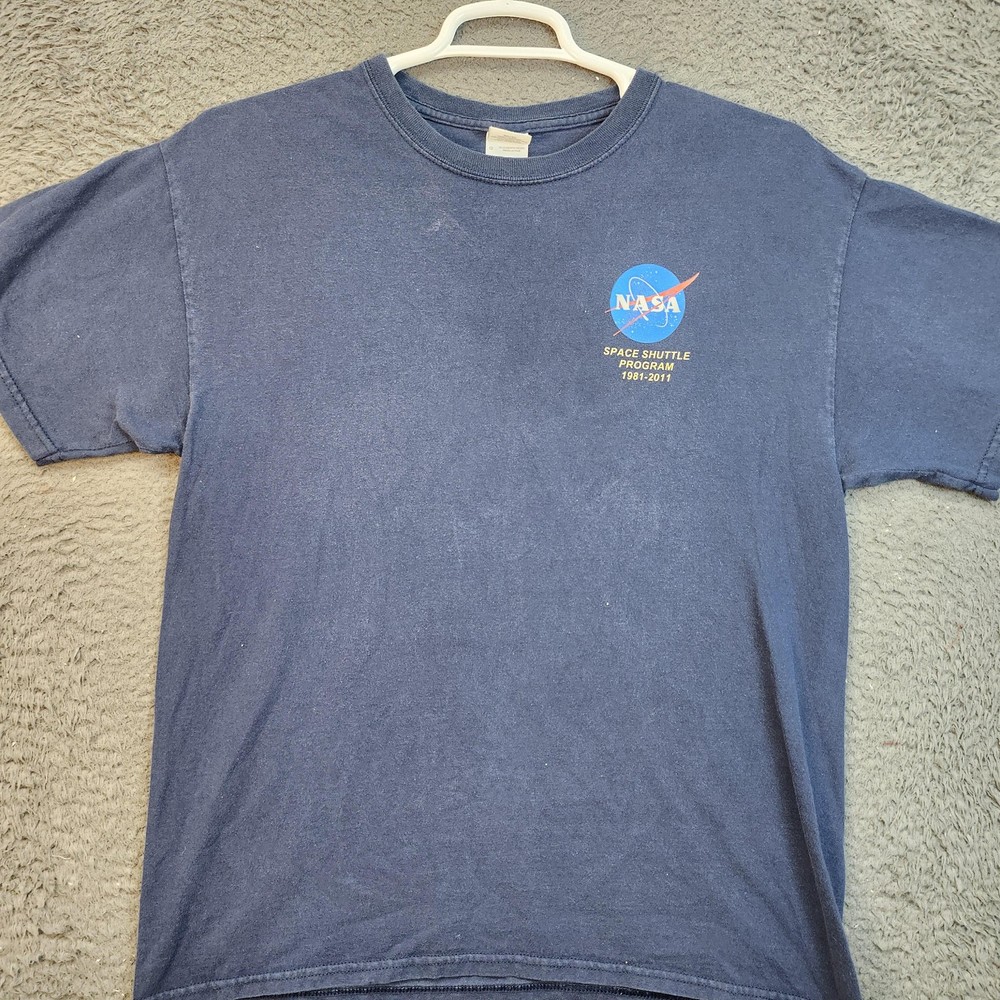 NASA Shirt Mens Large Blue Space Shuttle Program 1981-2011 Graphic Tee Gildan