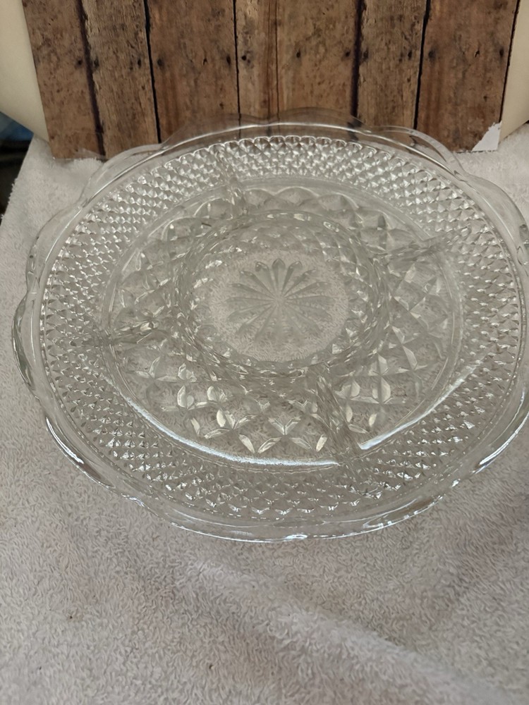 Vintage Anchor Hocking Wexford Pattern Divided 5 Section Glass Plate 10.75
