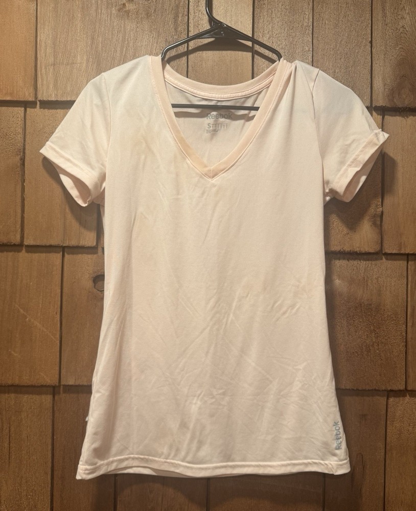 Reebok Women’s Light Pink Short Sleeve T Shirt Size Small