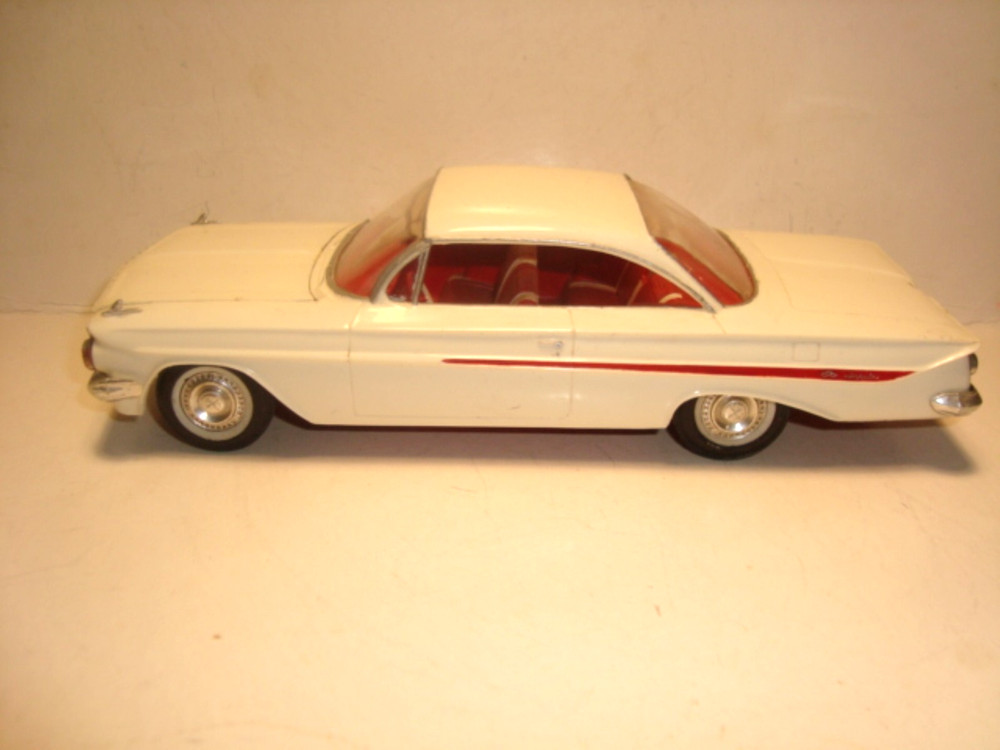 SMP 1961 Chevy Impala 2 DRHT Promo Kit Combo Model Car