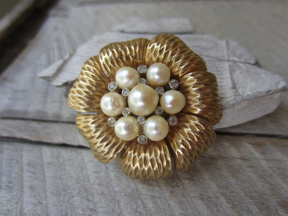 Vintage JOMAZ Faux Pearl & Rhinestone Textured FLOWER Blossom PIN Brooch