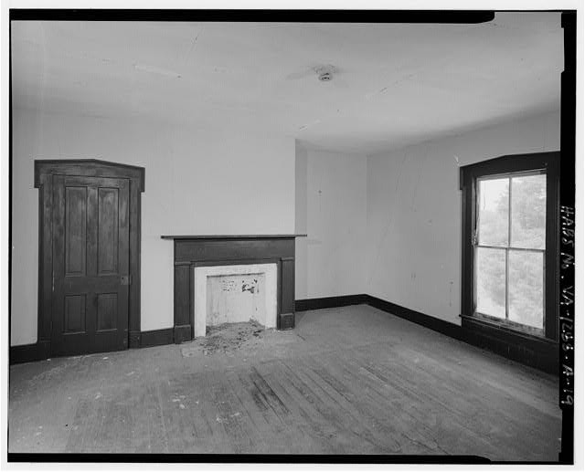 20. East room, second floor. View looking southeast. - Fort Hill Farm, Mansion,