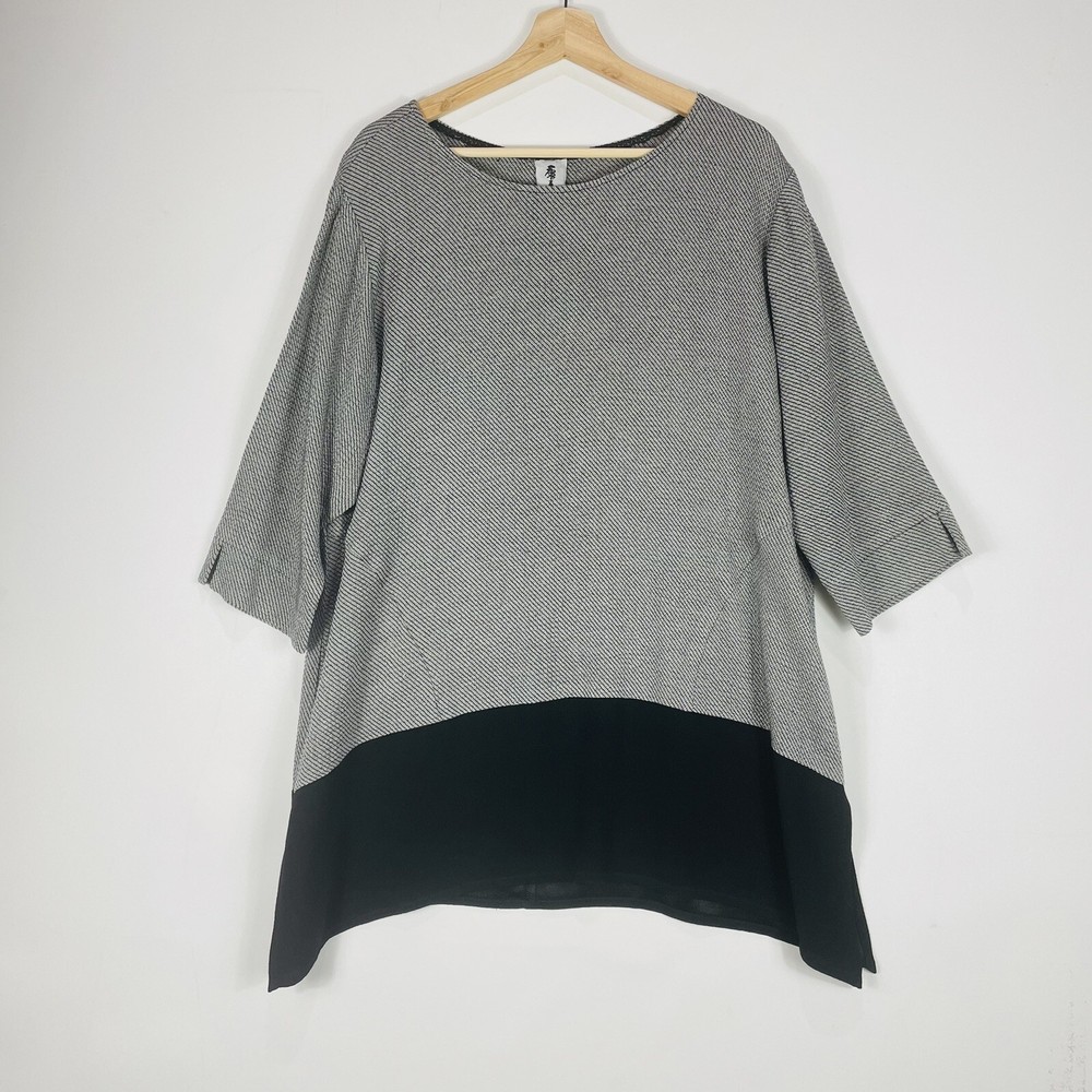 Yasuko Tunic Top Womens XL Grey Black Colorblock Lagenlook Drapey Art to Wear