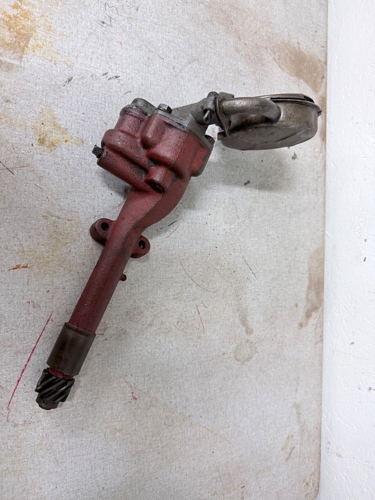 Farmall Super C SC IH tractor WORKING engine motor oil pump w*/ sump screen