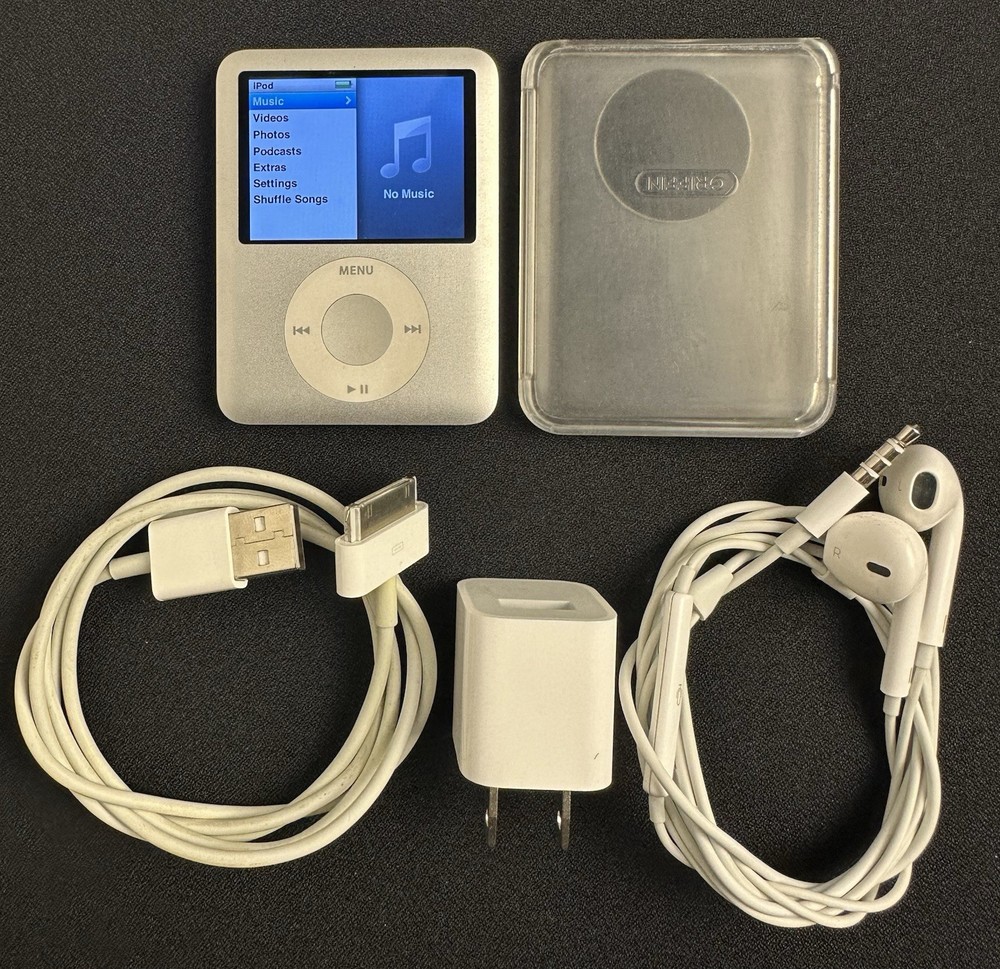 Apple iPod Nano 3rd Generation A1236, 4GB ( VG Battery ) With BundleFREE SHIPPING