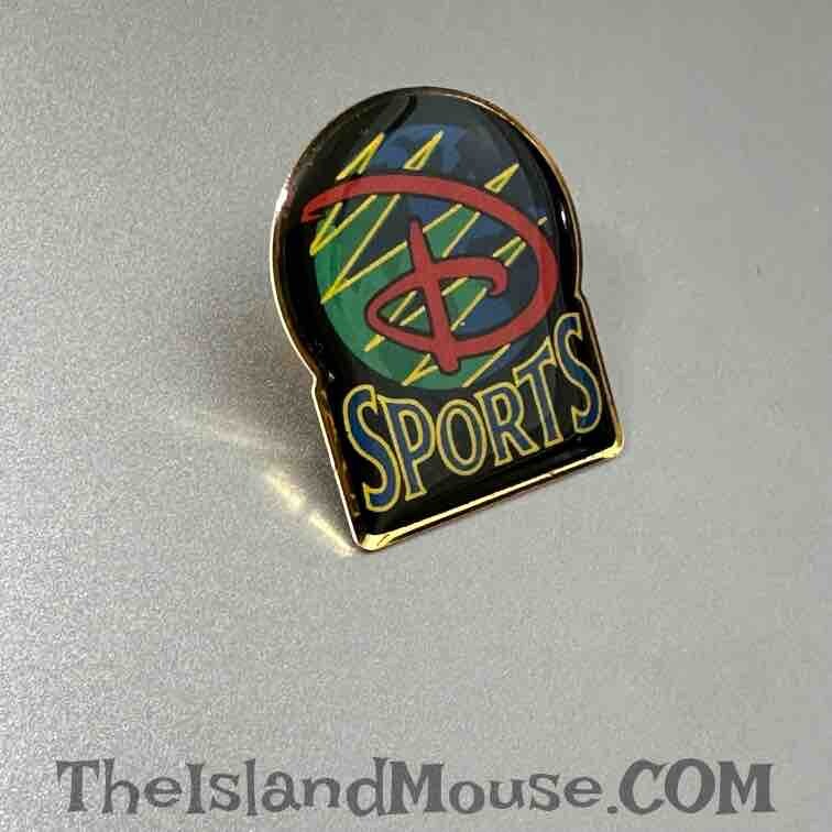 Rare Vintage Disney WDW Wide World of Sports Letter D Cast Pin (U4:108)