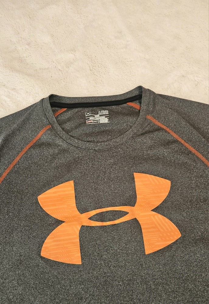 Under Armour Men's Heat Gear Loose Fit T-Shirt  Gray with Orange Logo Size XL