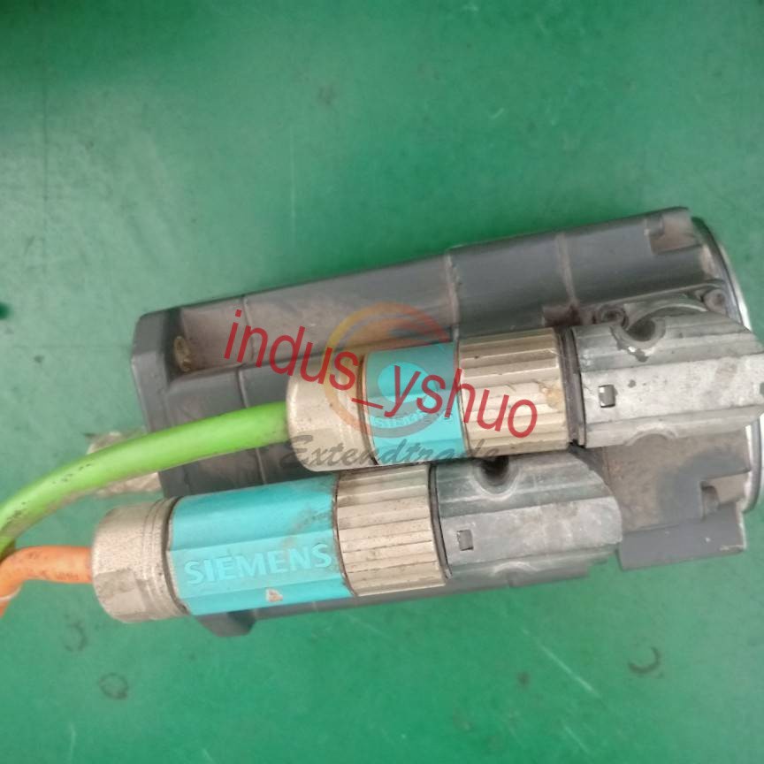 ONE Used Siemens Servo Motor 1FK7042-5AF71-1SG3-Z