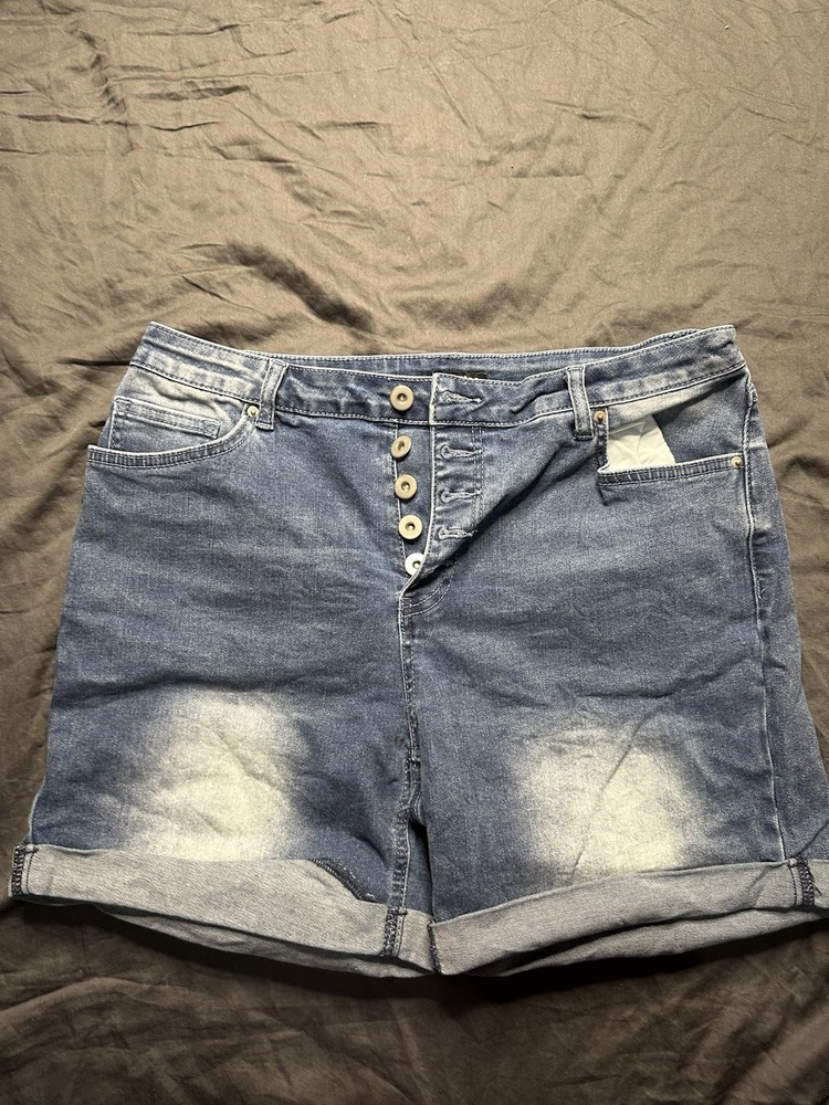 Flamingals Women's Denim Shorts Size XL