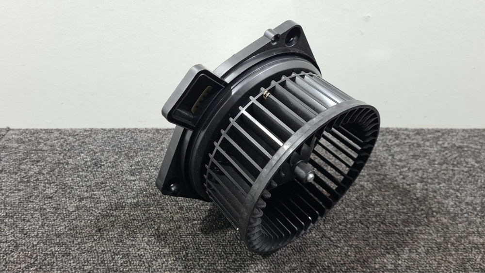 BMW 3 4 SERIES G20 G21 G22 G26 G82 HEATER BLOWER MOTOR FAN WITH RESISTOR 152231