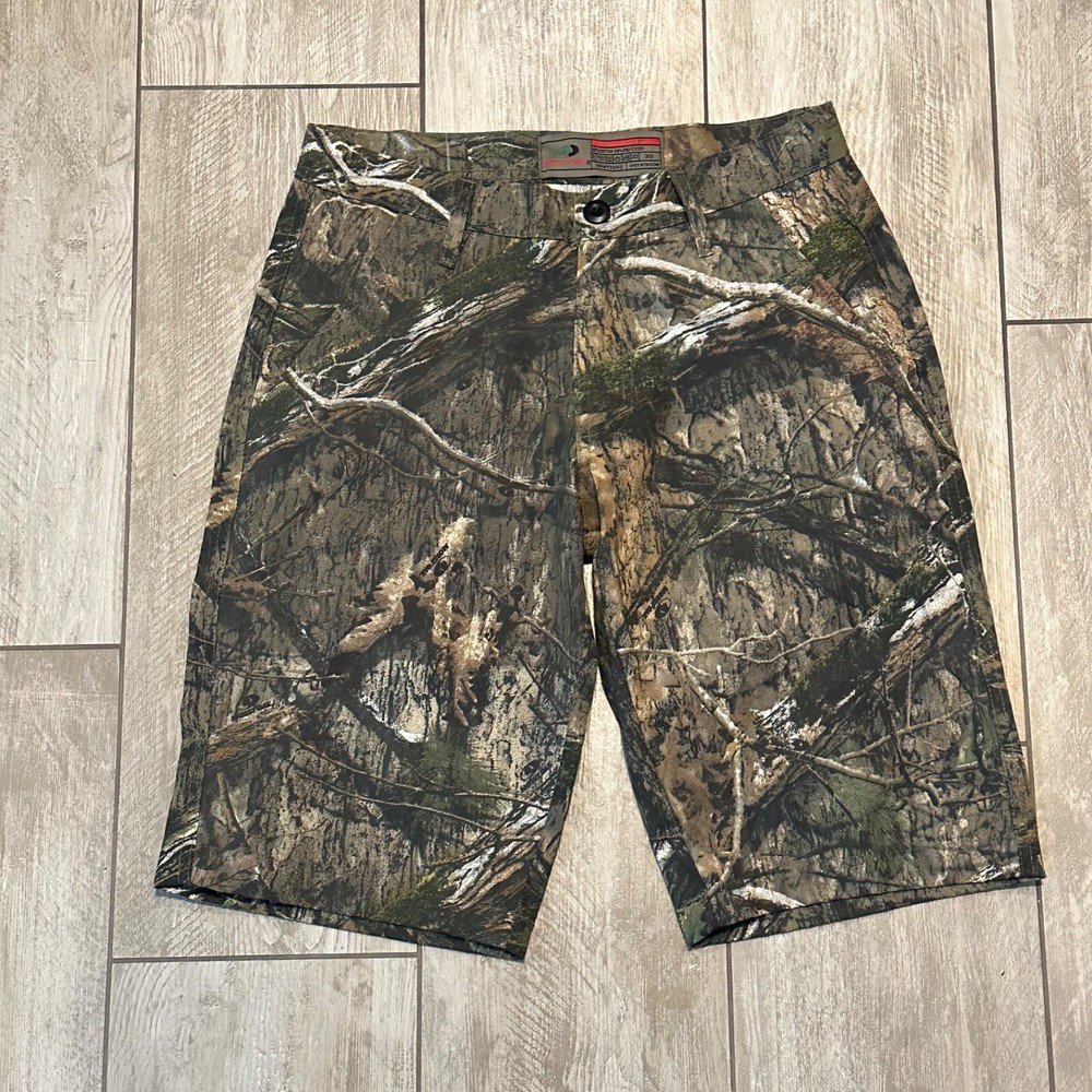 Mossy Oak camouflage shorts 30 waist Great Condition