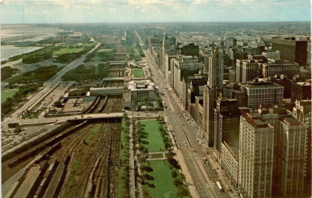 MICHIGAN AVENUE, CHICAGO, ILLINOIS, Grant Park, Postcard
