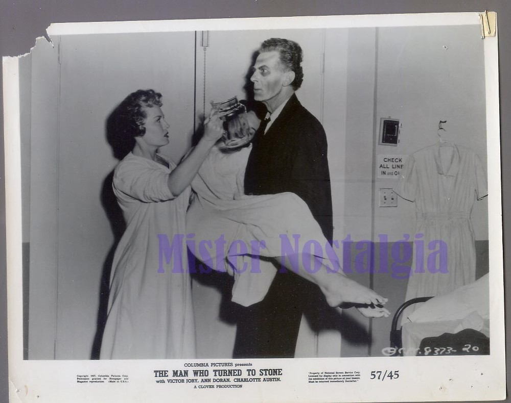 Vintage Photo 1957 Victor Jory Jean Willes in The Man Who Turned To Stone