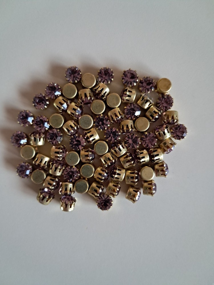 72 Swarovski Rhinestones in 24SS Amethyst Brass Tiffany Setting