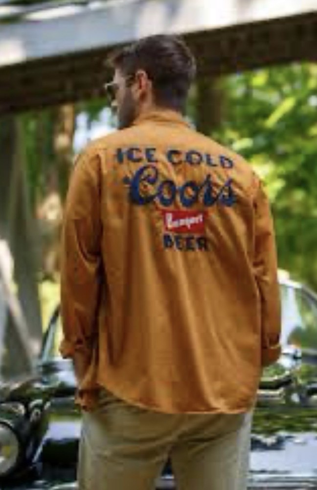 Coors Banquet Beer Shirt Long Sleeve Brown Button Up Collared Men’s Size Small
