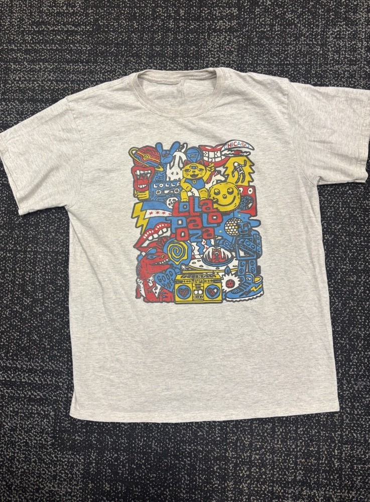 Lollapalooza Men's Graphic Print Gray Cotton Short Sleeve Music Festival T-Shirt