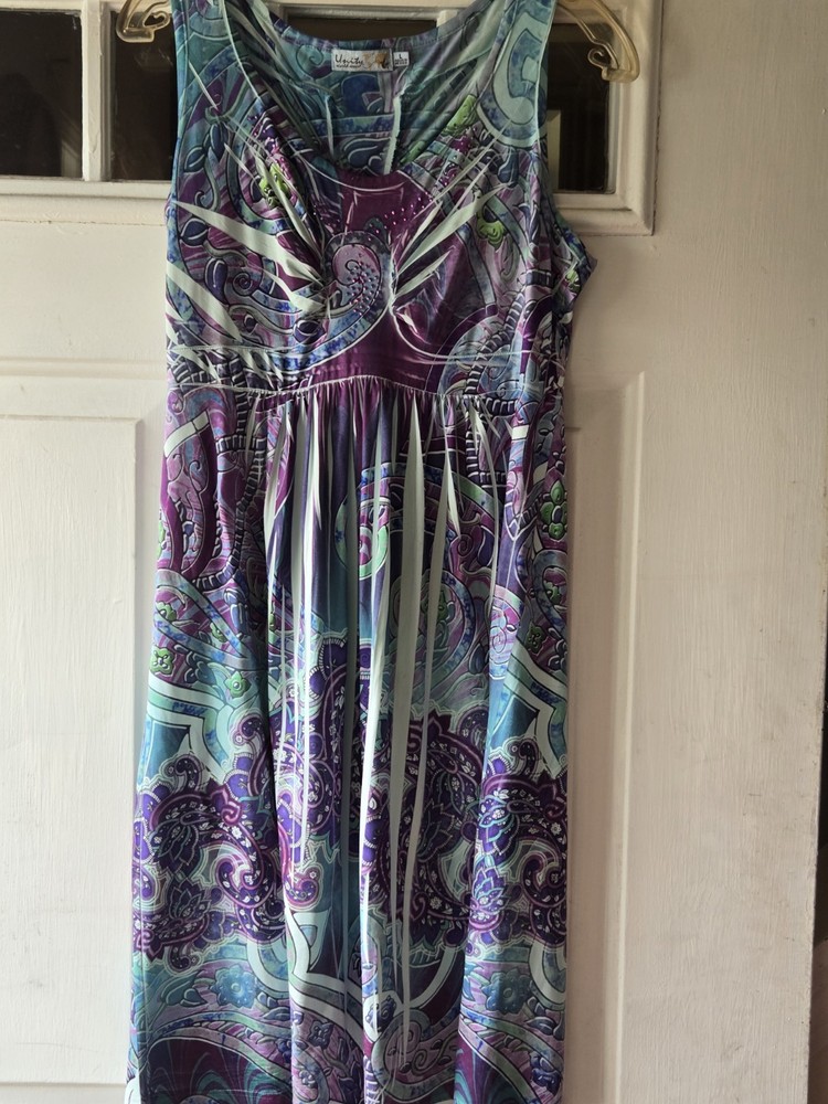 Unity World Wear Pretty Dress Large