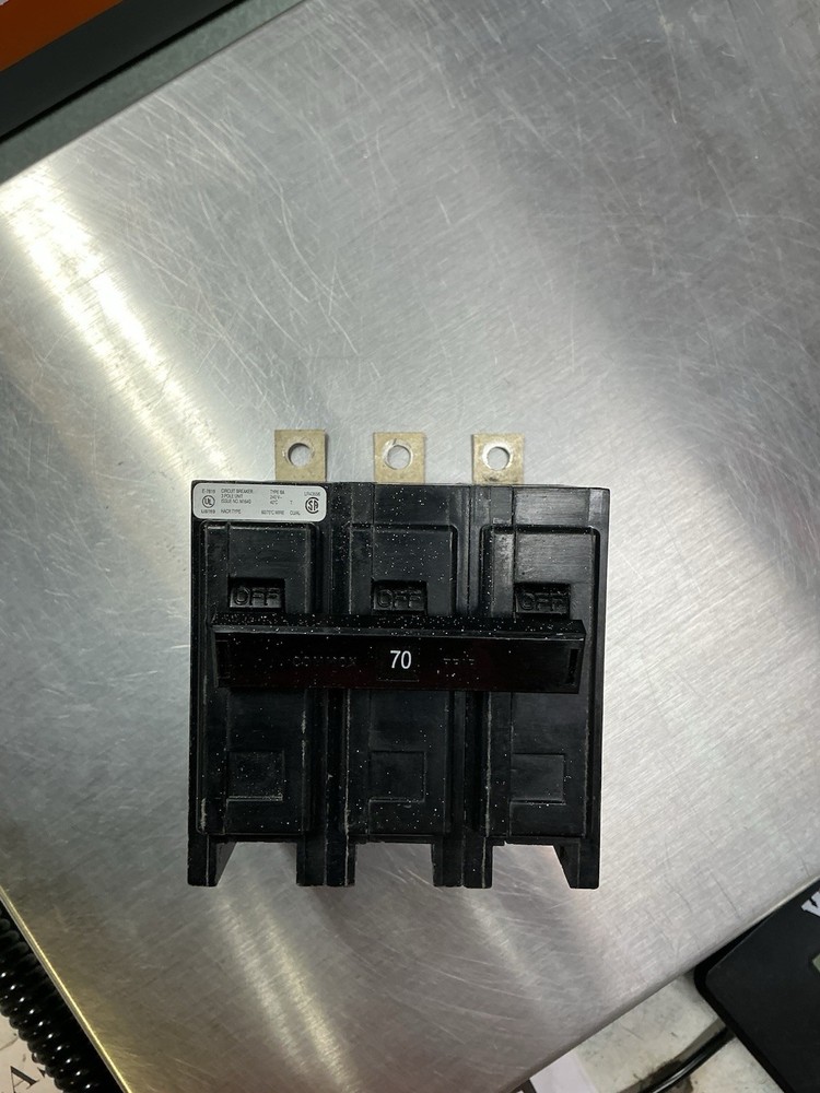 EATON BAB3070H 3 Pole 70AMP 240V BOLT ON CIRCUIT BREAKER