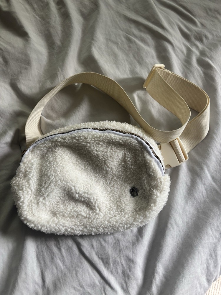 Lululemon Sherpa Fleece Everywhere Belt Bag with Silver Hardware in Black