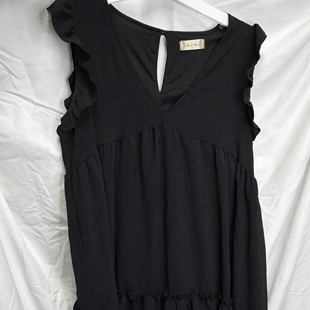 Altar'd State Women’s Black Solid Ruffle Sleeveless V-Neck Mini Dress M