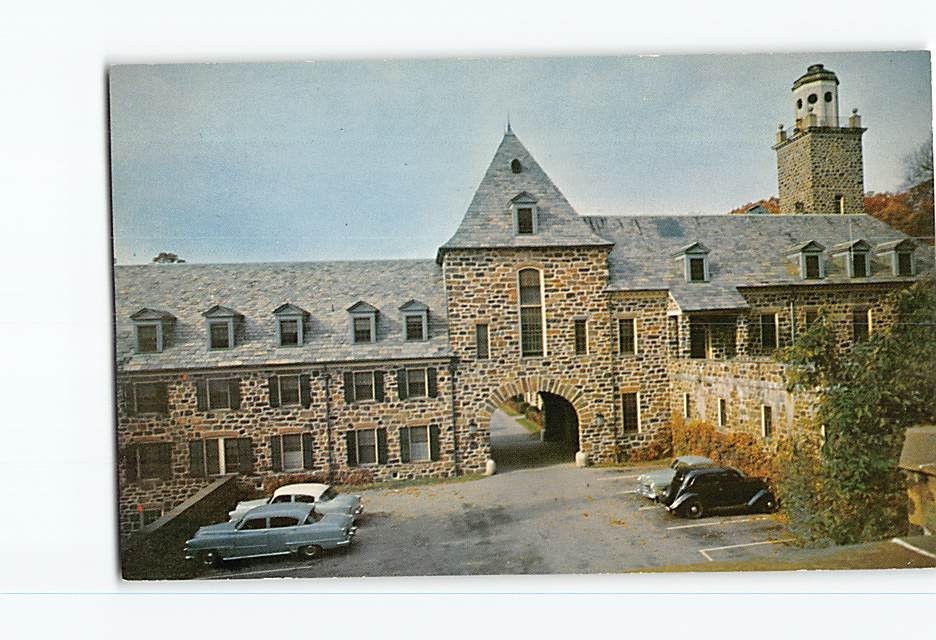 Postcard Courtyard Administration Building Valeria Home Oscawana New York USA