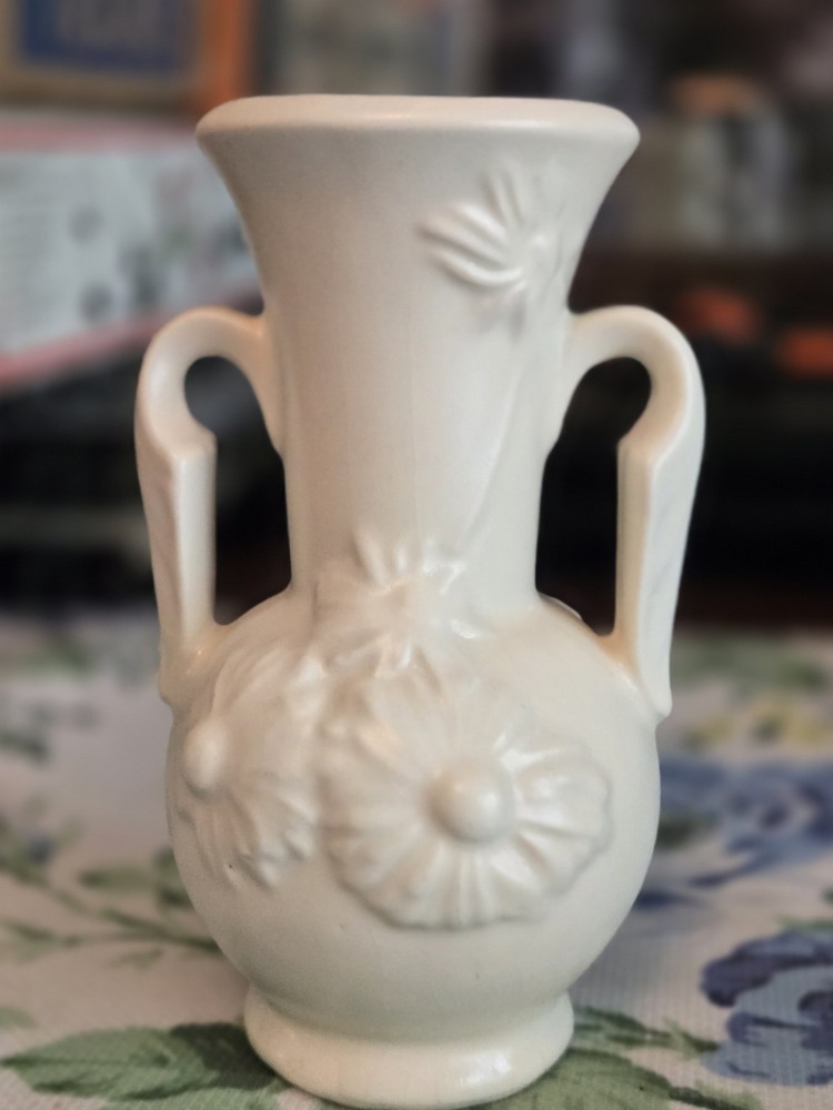 Vintage Shawnee Pottery Glossy Cream Daisy Mini Vase Double Handles USA