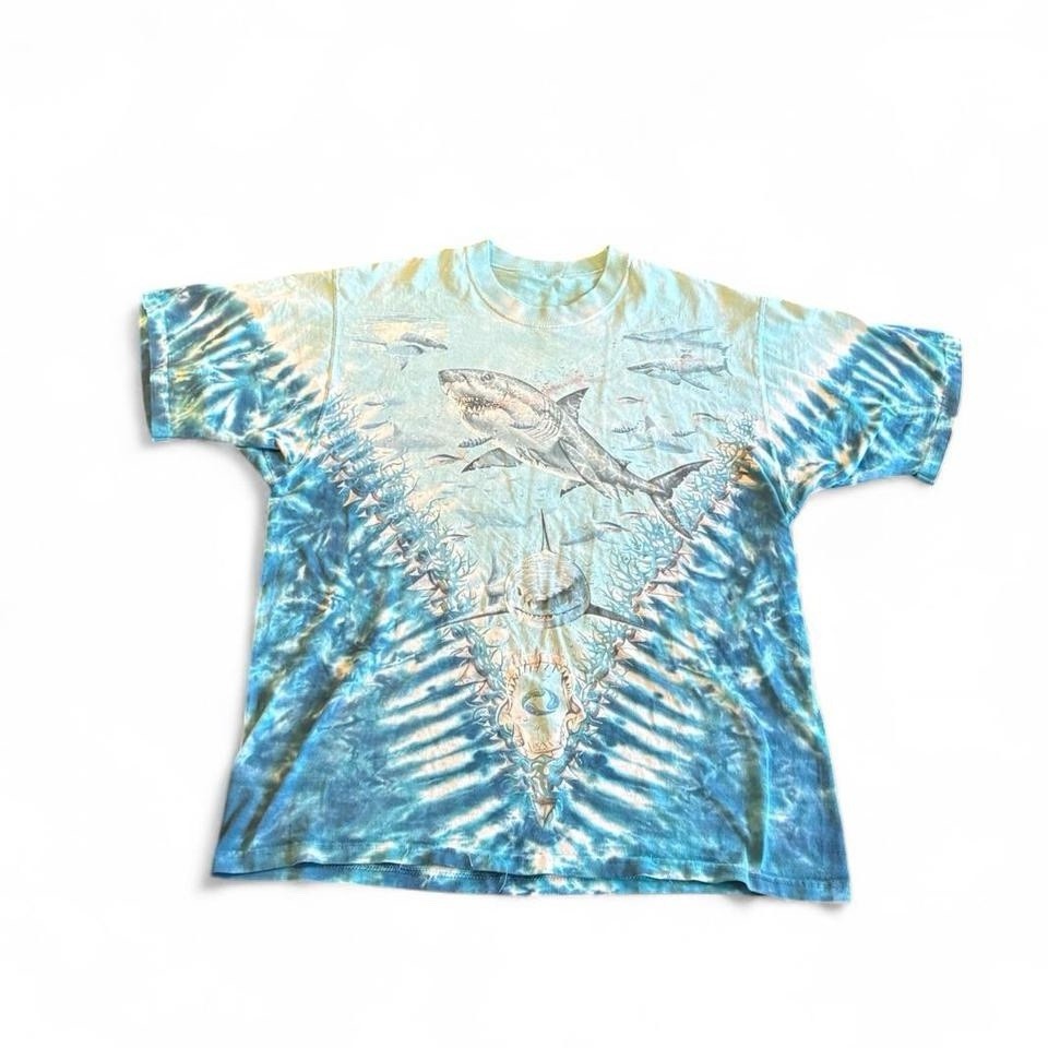 Vintage Liquid Blue Tie Dye Marine Great White Shark Ocean Shirt Sz. XL 1997