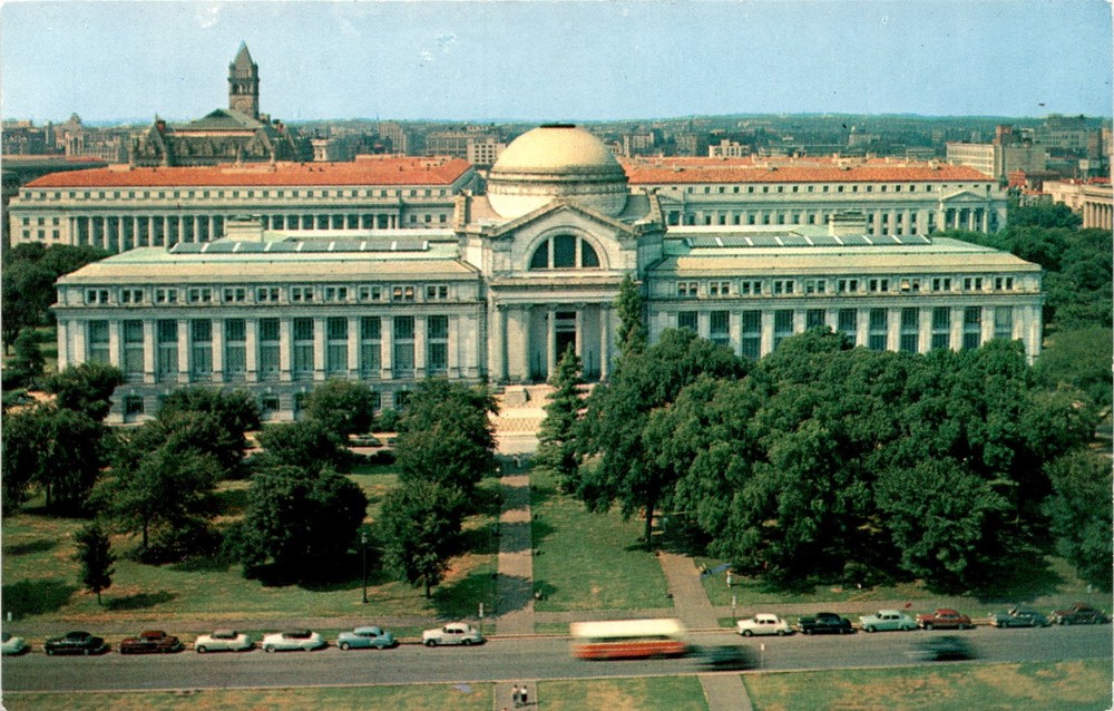 Smithsonian Institution, Natural History Building, Washington D. C., Postcard
