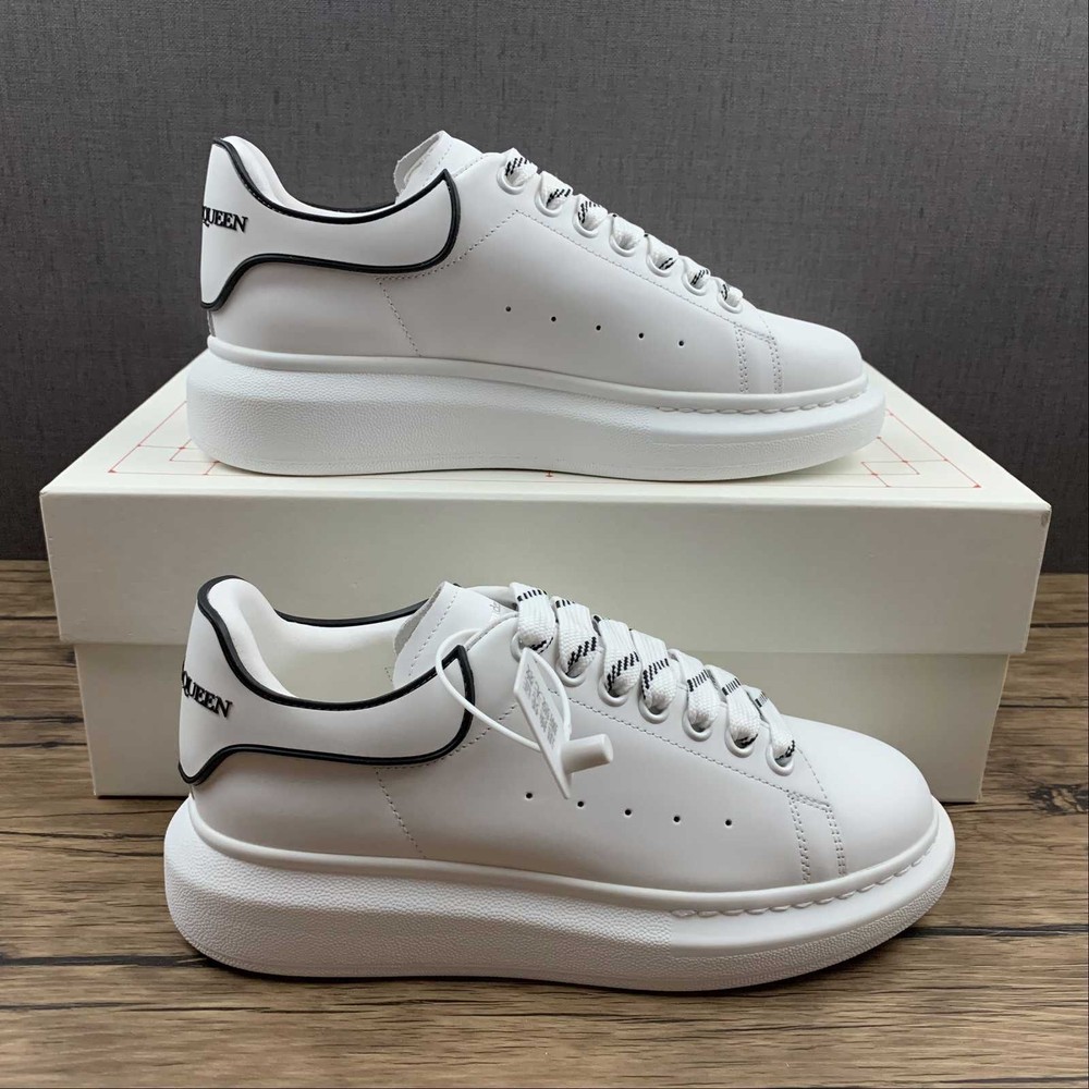 Alexander McQueen Oversized Sneaker White Black Outline Striped Laces Unisex Lea