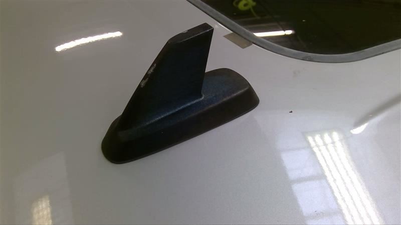 2009 Tahoe Antenna Replacement Part 330252