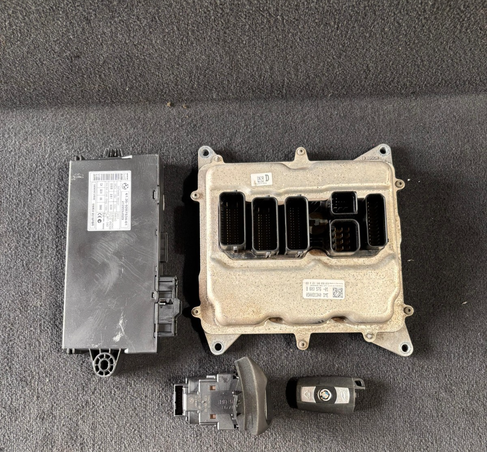 BMW Z4 X1 20i N20 E84 ENGINE CONTROL ECU Kit DME CAS3 + Key Manual - 8603576