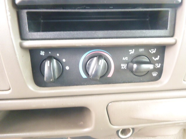 Used A/C Selector Switch fits: 2001 Ford Excursion w/AC Grade A-image