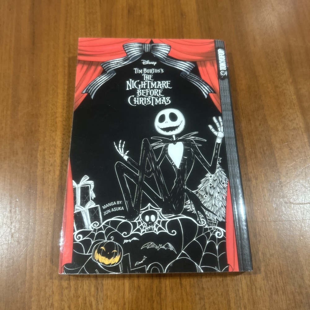 Disney Manga: Tim Burton's The Nightmare Before Christmas