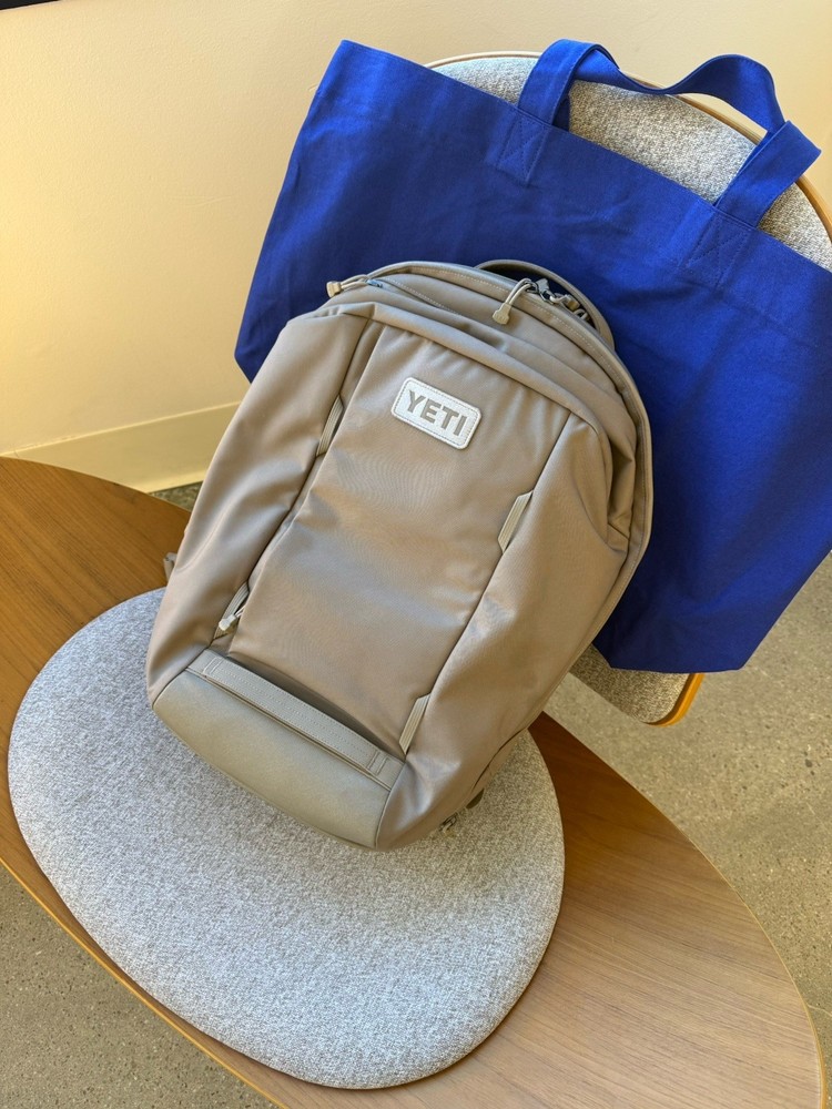 YETI Crossroads backpack 27L