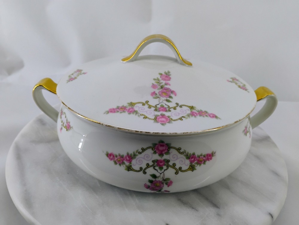 Vintage 1920s Eamag Bavaria China 7.25 Inch Covered Dish Pink Floral W Gold